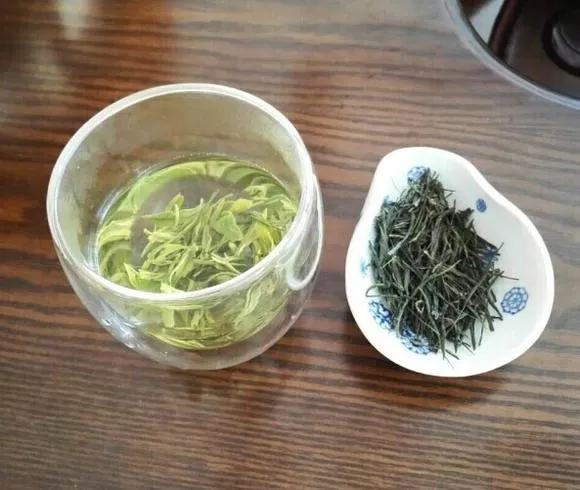 品茗幽香 诗意人生：当代品茶诗词精选